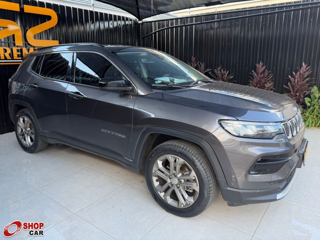 Interior do Jeep Compass